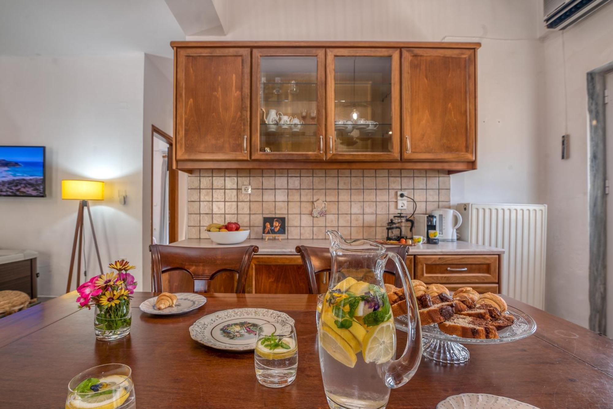 Achilleas Deluxe Αpartment -Pet Friendly-Parking-Mountain View Villa Kotsianá Eksteriør billede